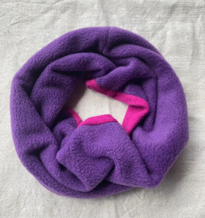 Berry fleece neckwarmer